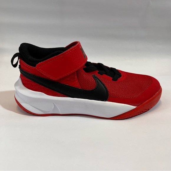 Other - NEW Nike Team Hustle D10!!!
